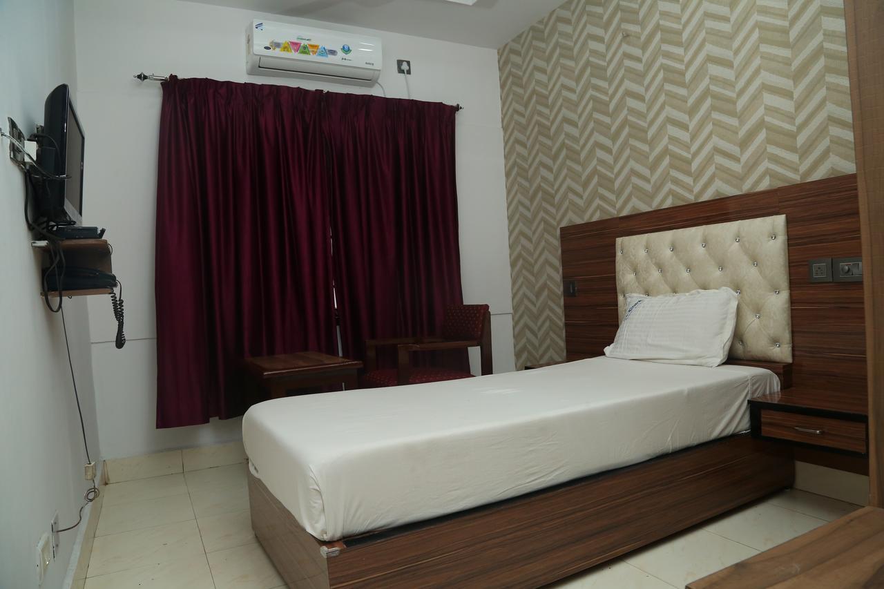 Konark Lodge Visakhapatnam Luaran gambar